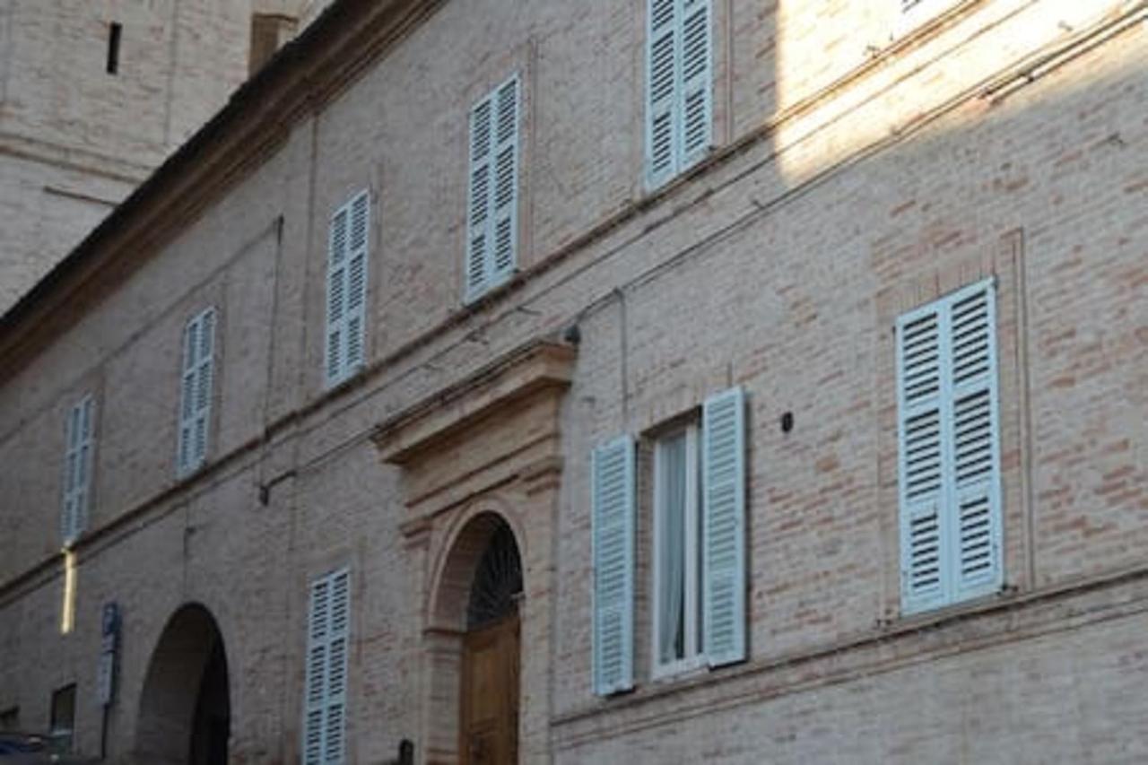 Palazzo Roberti Hotel Monte San Giusto Exterior foto